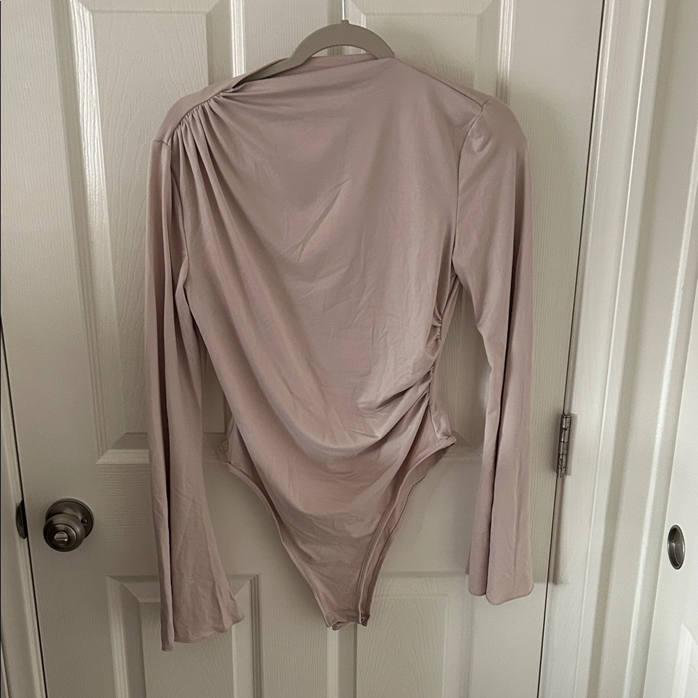Source Unknown Beige Long Sleeve Bodysuit Ruched Neck and Side, Size L, NWOT